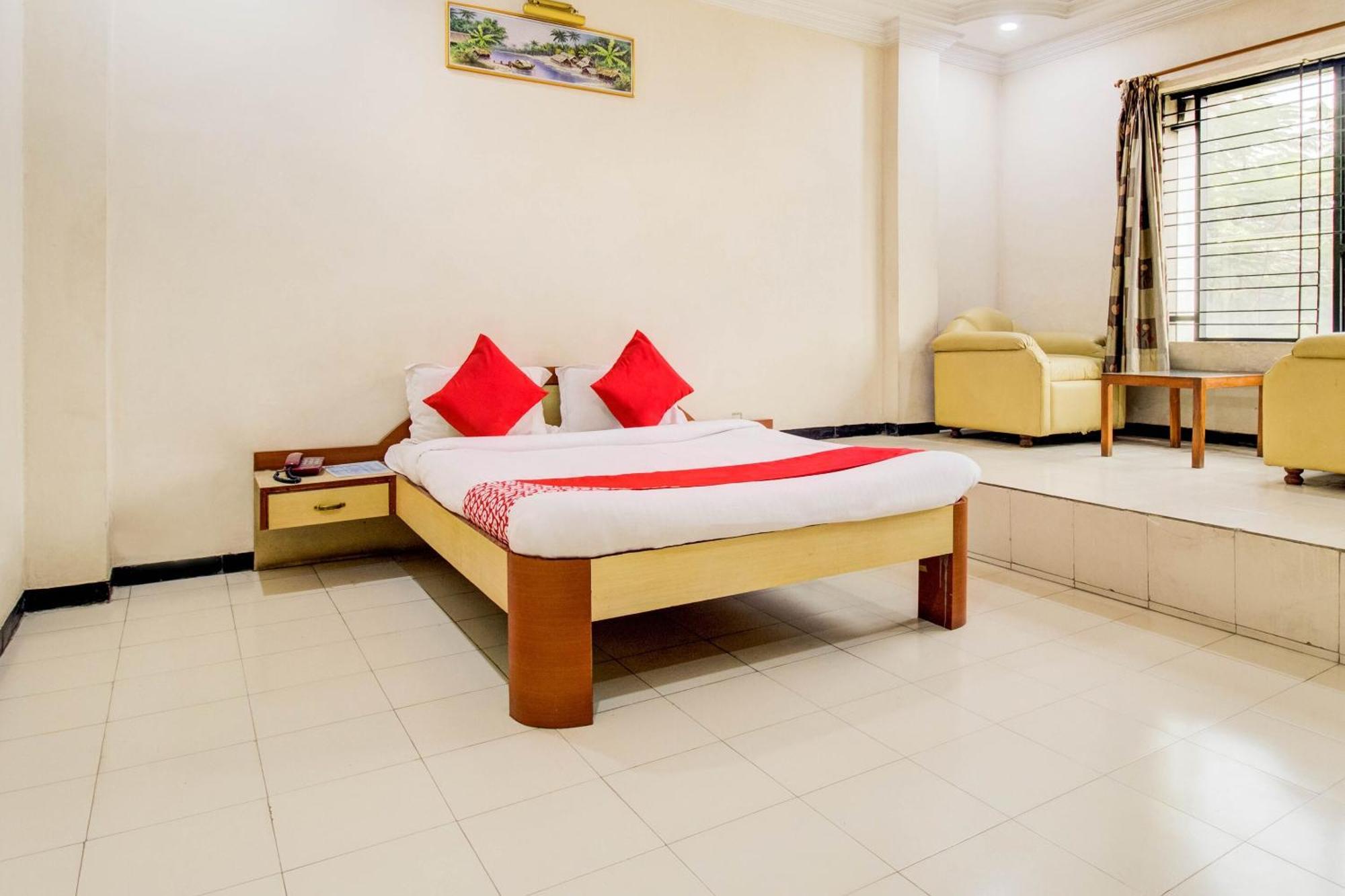 Hotel O Sri Jai Palace Nashik Eksteriør billede