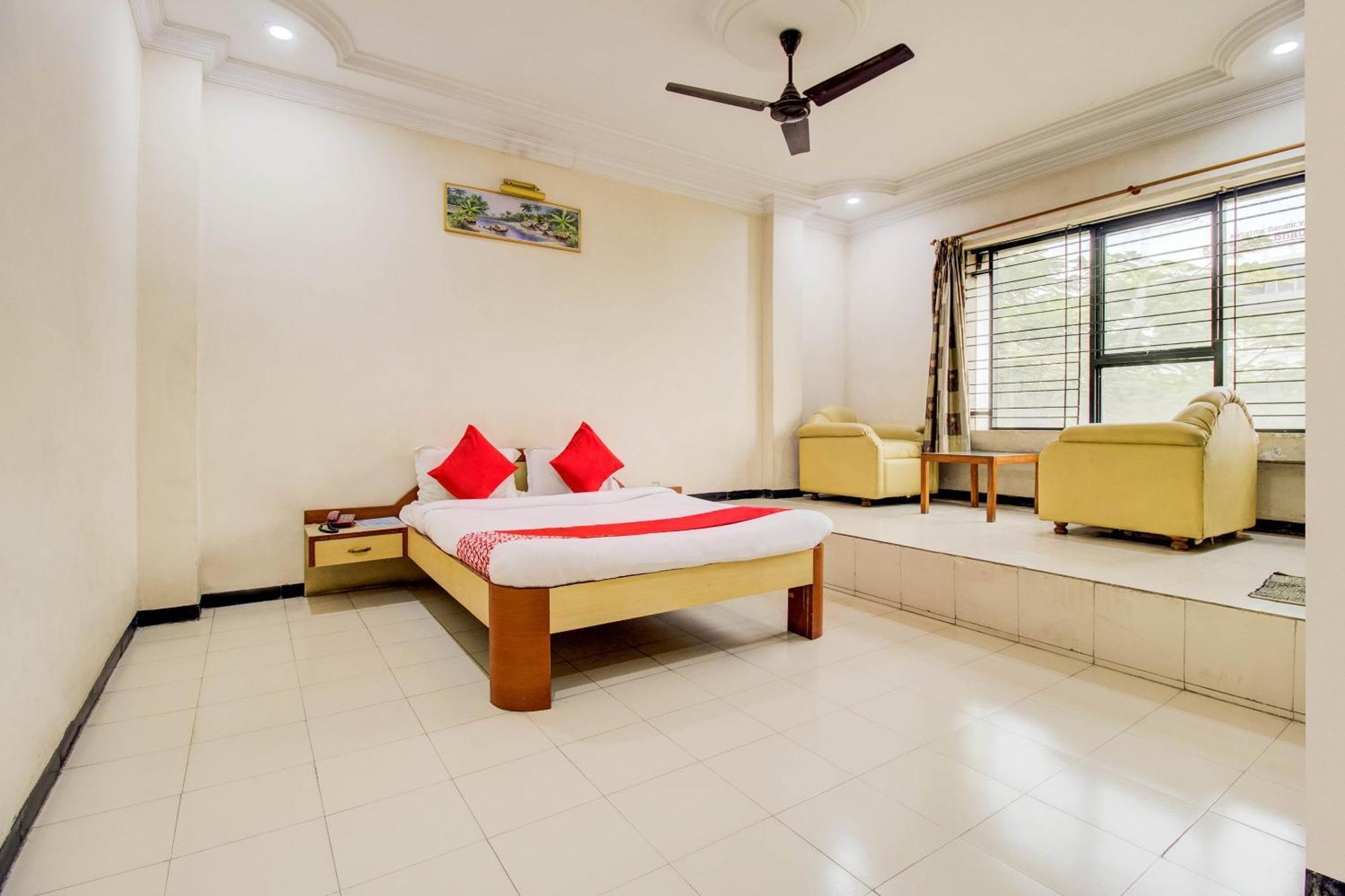 Hotel O Sri Jai Palace Nashik Eksteriør billede